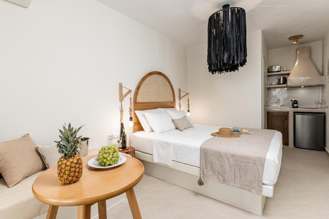 Heavenly Suites & Studios Naxos City Экстерьер фото