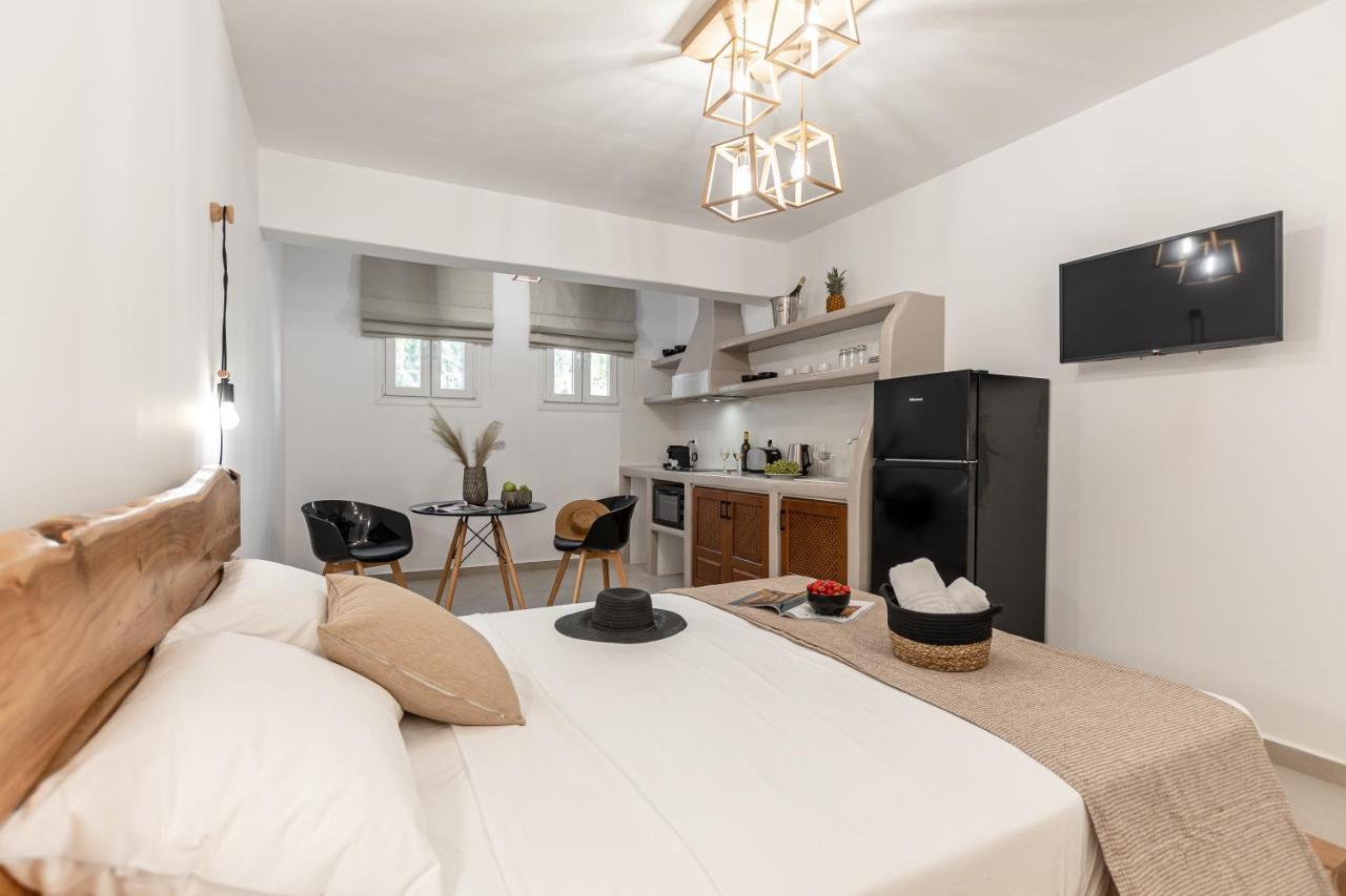 Heavenly Suites & Studios Naxos City Экстерьер фото