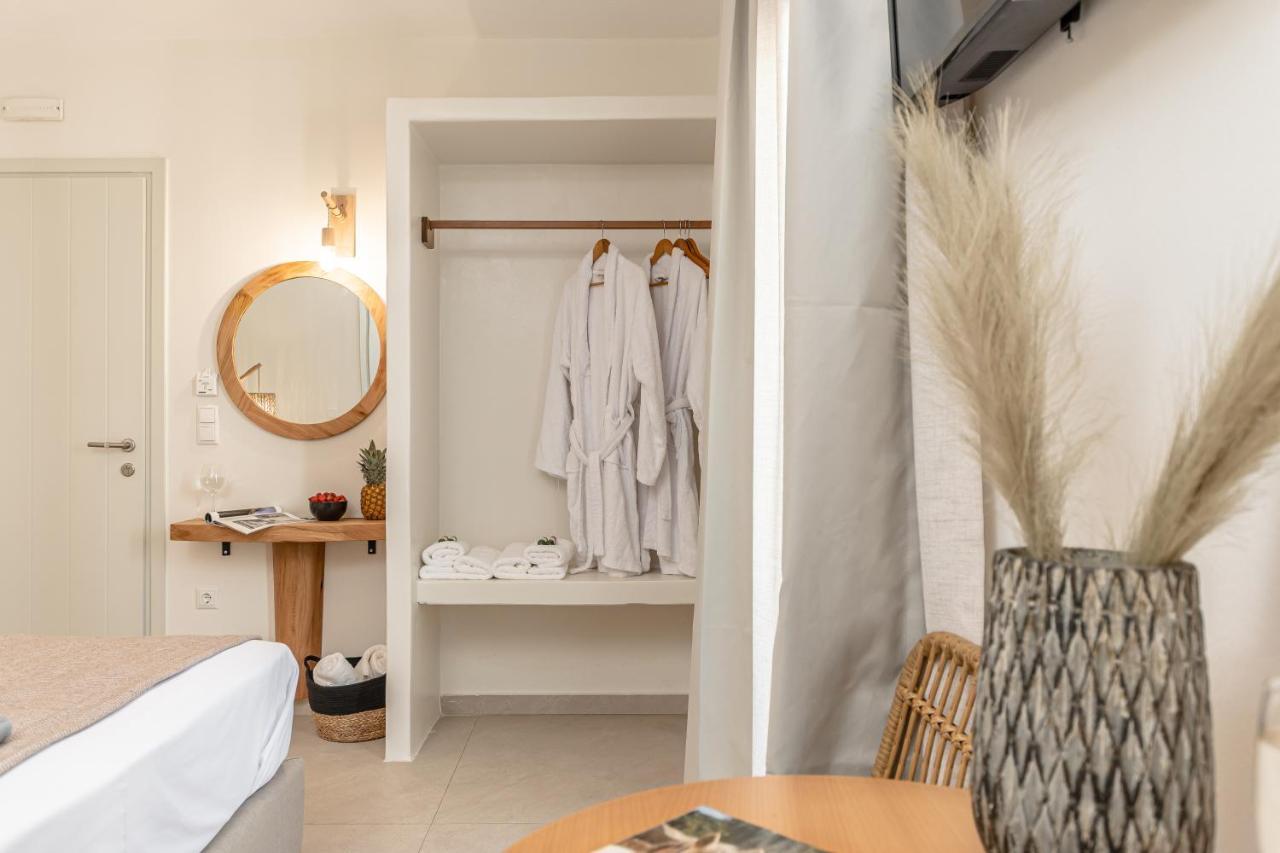 Heavenly Suites & Studios Naxos City Экстерьер фото