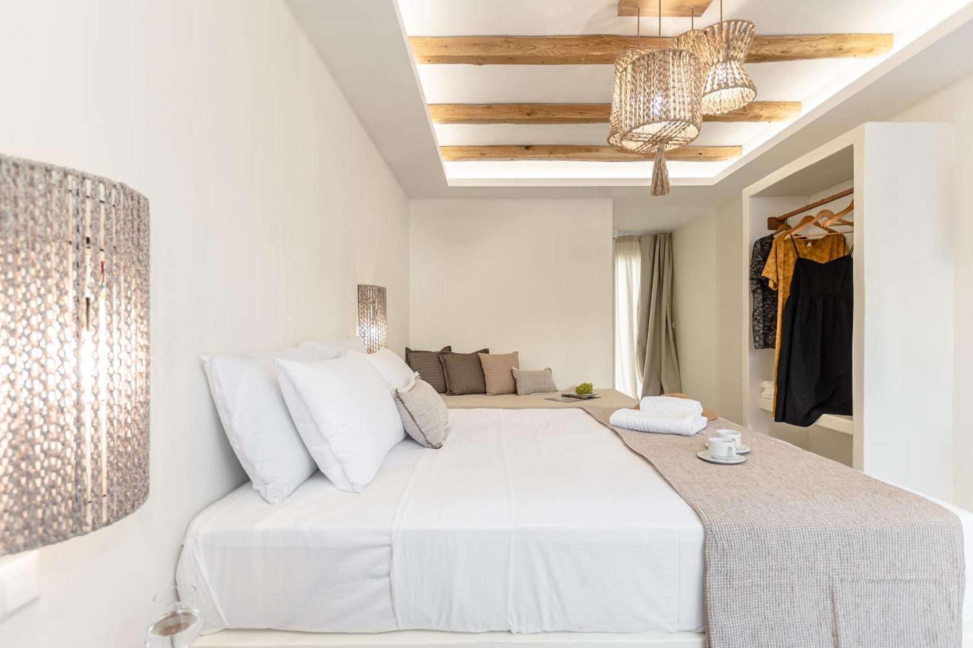 Heavenly Suites & Studios Naxos City Экстерьер фото