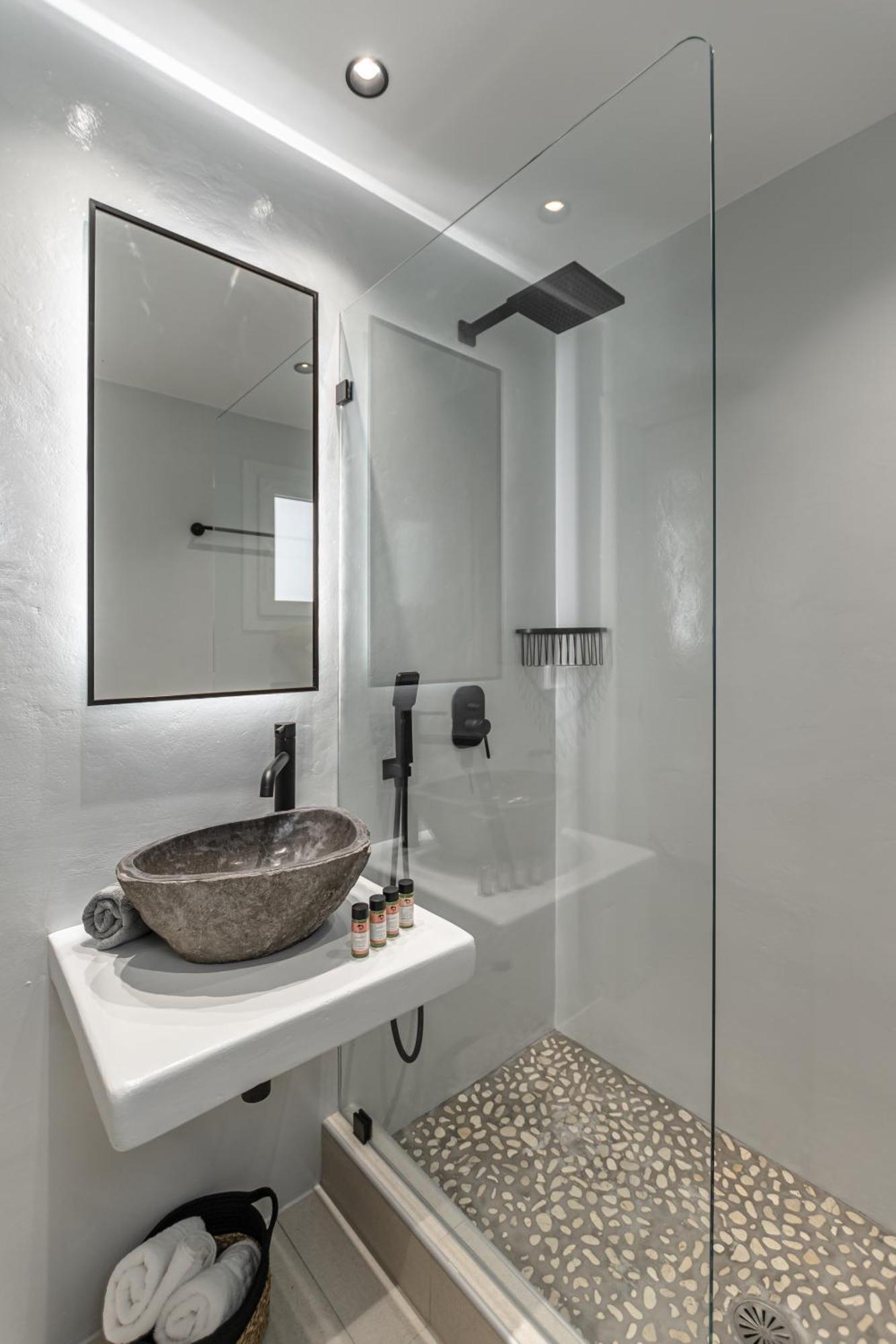 Heavenly Suites & Studios Naxos City Экстерьер фото