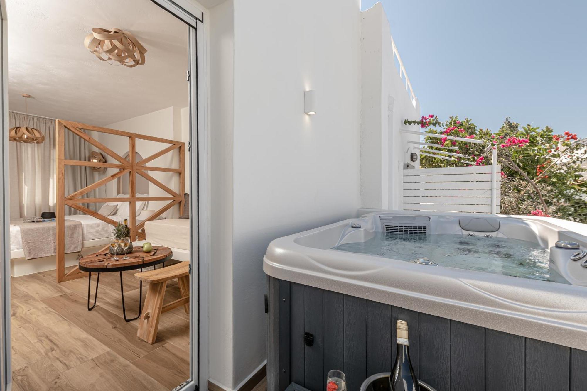 Heavenly Suites & Studios Naxos City Экстерьер фото
